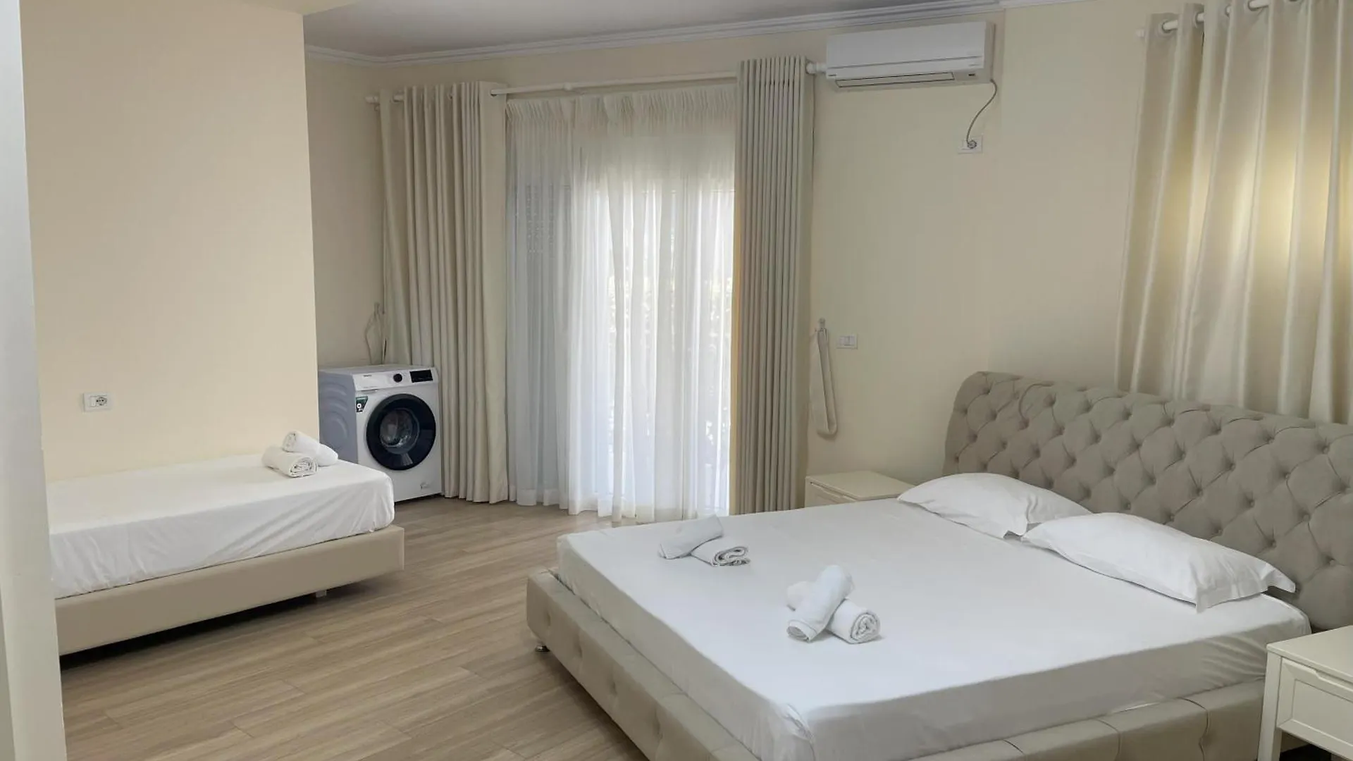 Primavera X Apartments Draç